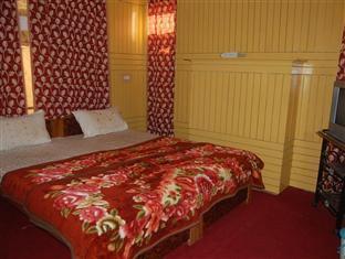 Hotel Grand Samad Srīnagar Kültér fotó