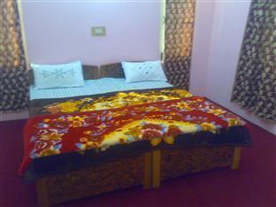 Hotel Grand Samad Srīnagar Kültér fotó